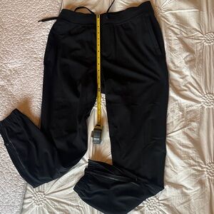 Black Jogger Pants. Mens SMALL (tag/label missing). Excellent condition.